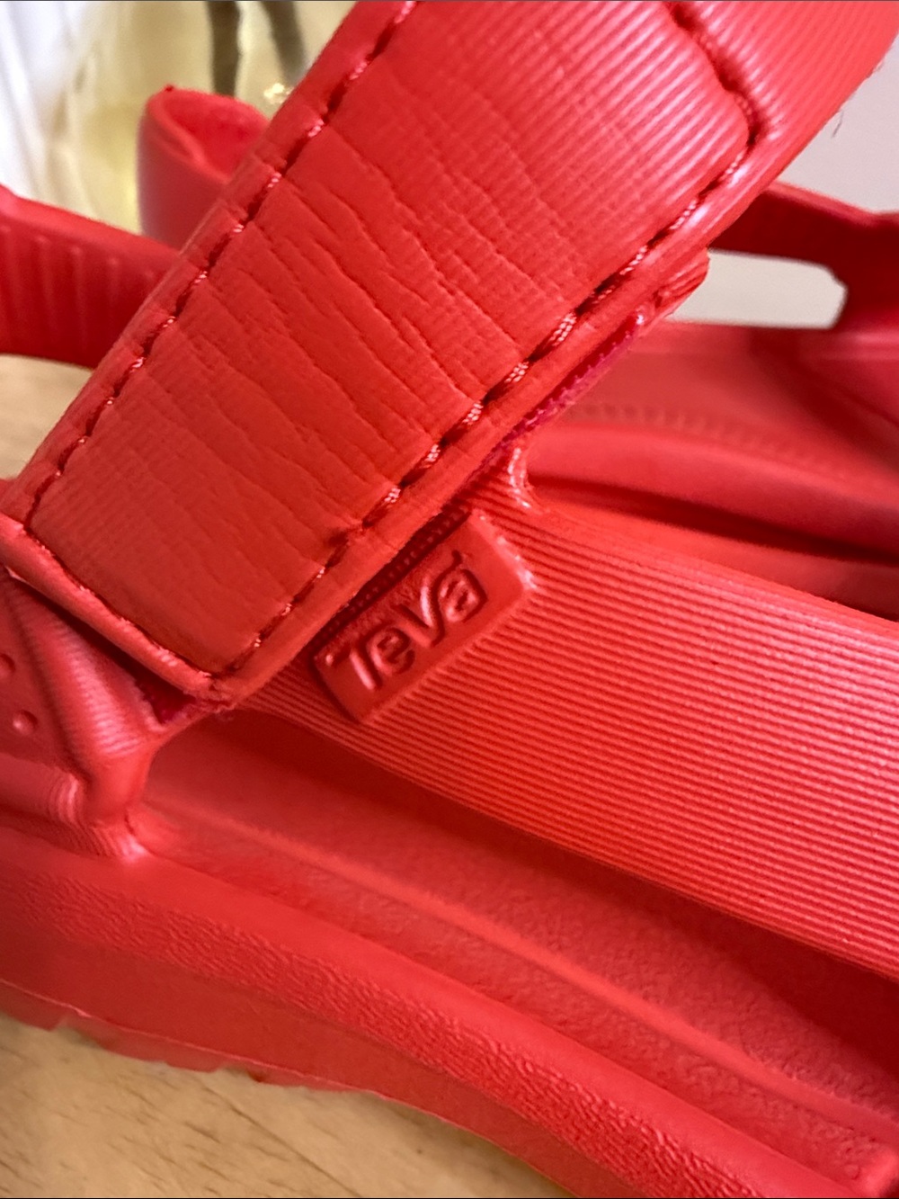 Teva Women’s Hurricane Drift Sandal - Fiery Red - Size 7 - Picture 3 of 8